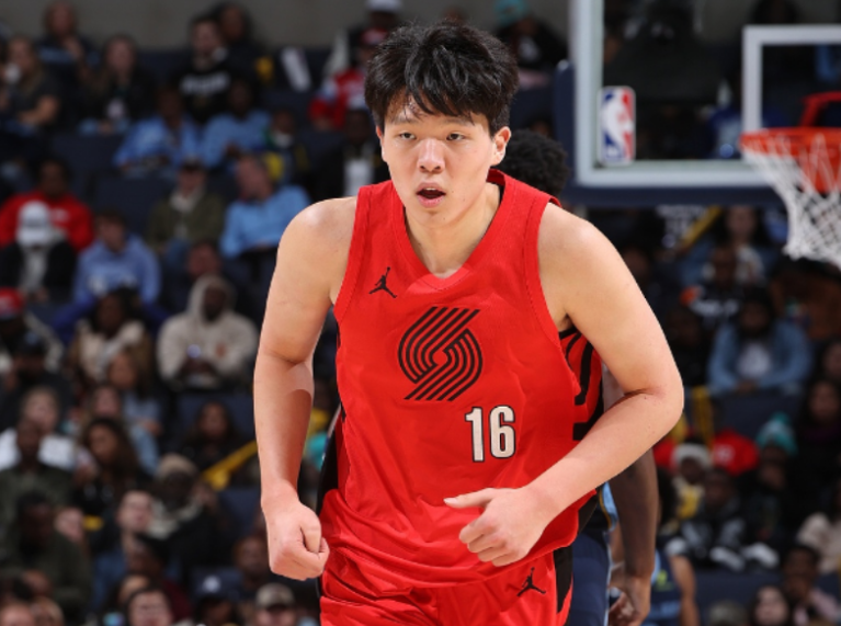 爱奇艺体育-杨瀚森0+1+1！开拓者惨负骑士吞5连败 阿伦40+17+4帽生涯新高